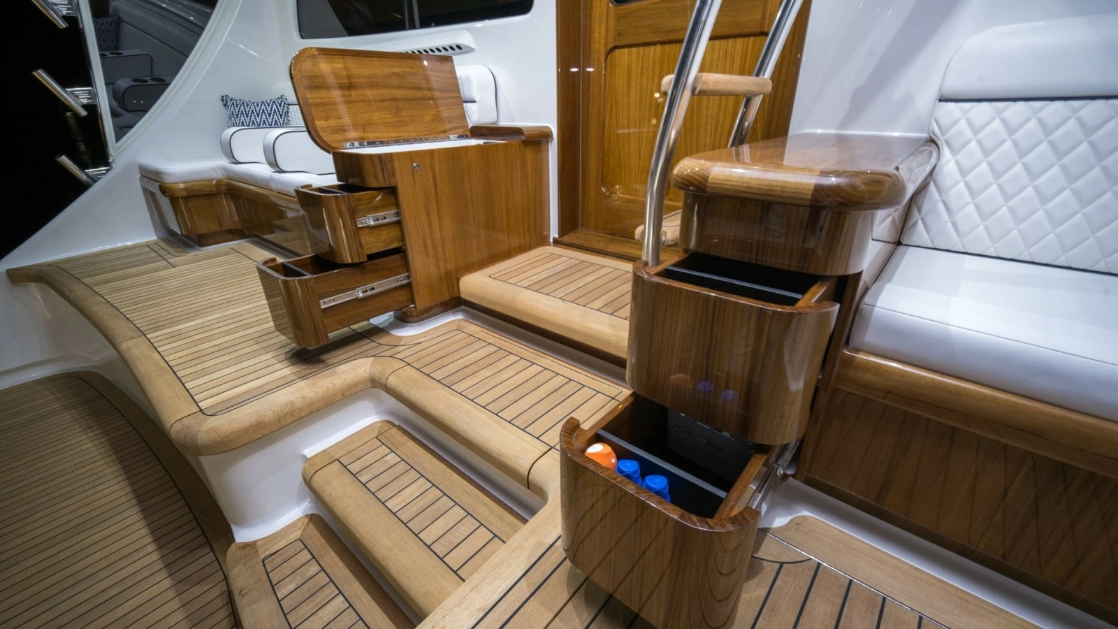 2026 Winter Custom Yachts 75 Open Convertible- MISS CARRIE- Cockpit