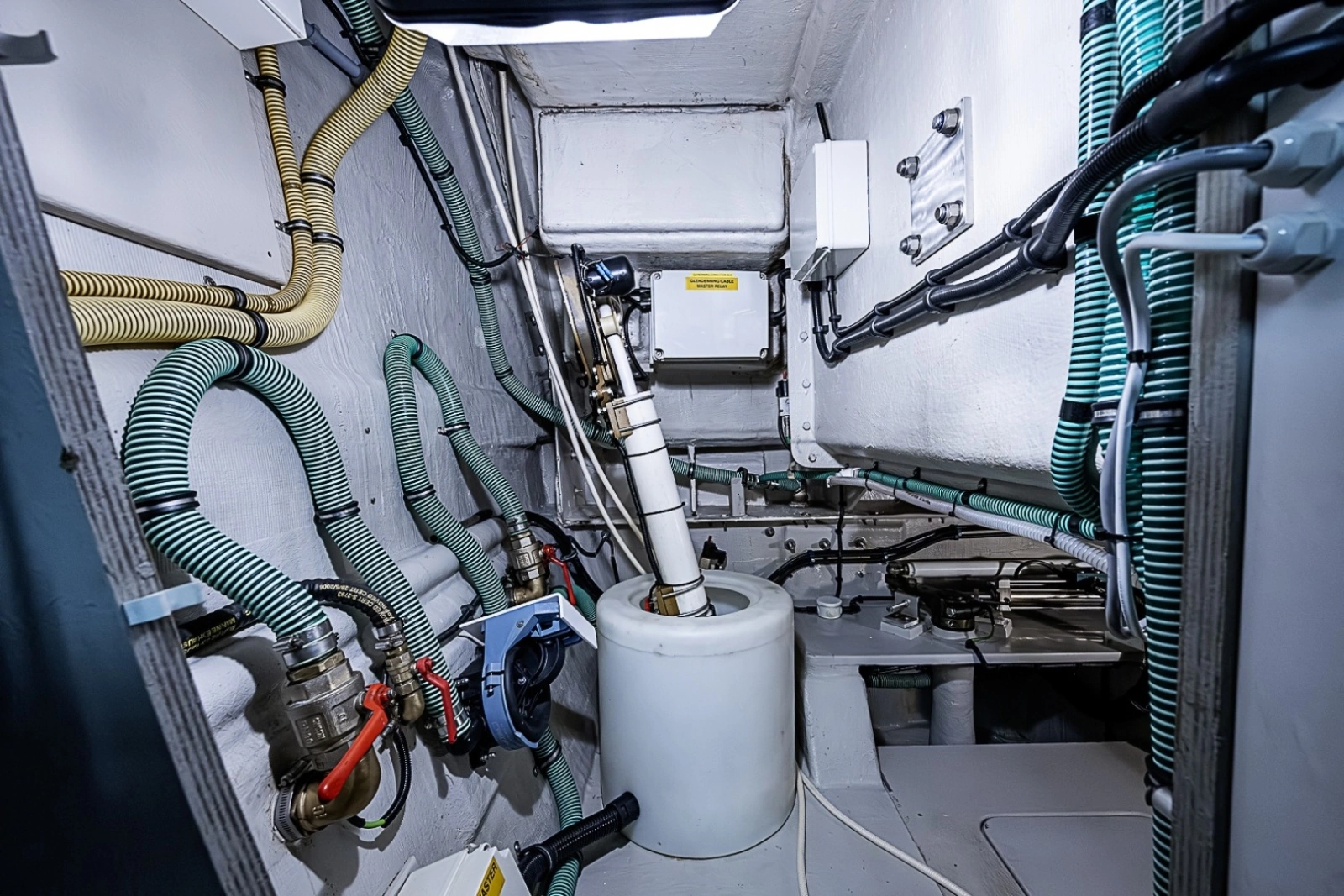 Sunseeker 62 EAGLE II - Engine Room