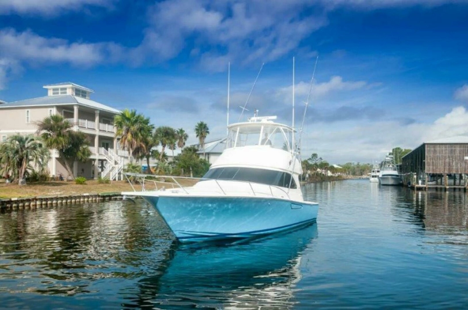 2012 Viking 42 Convertible  Bow