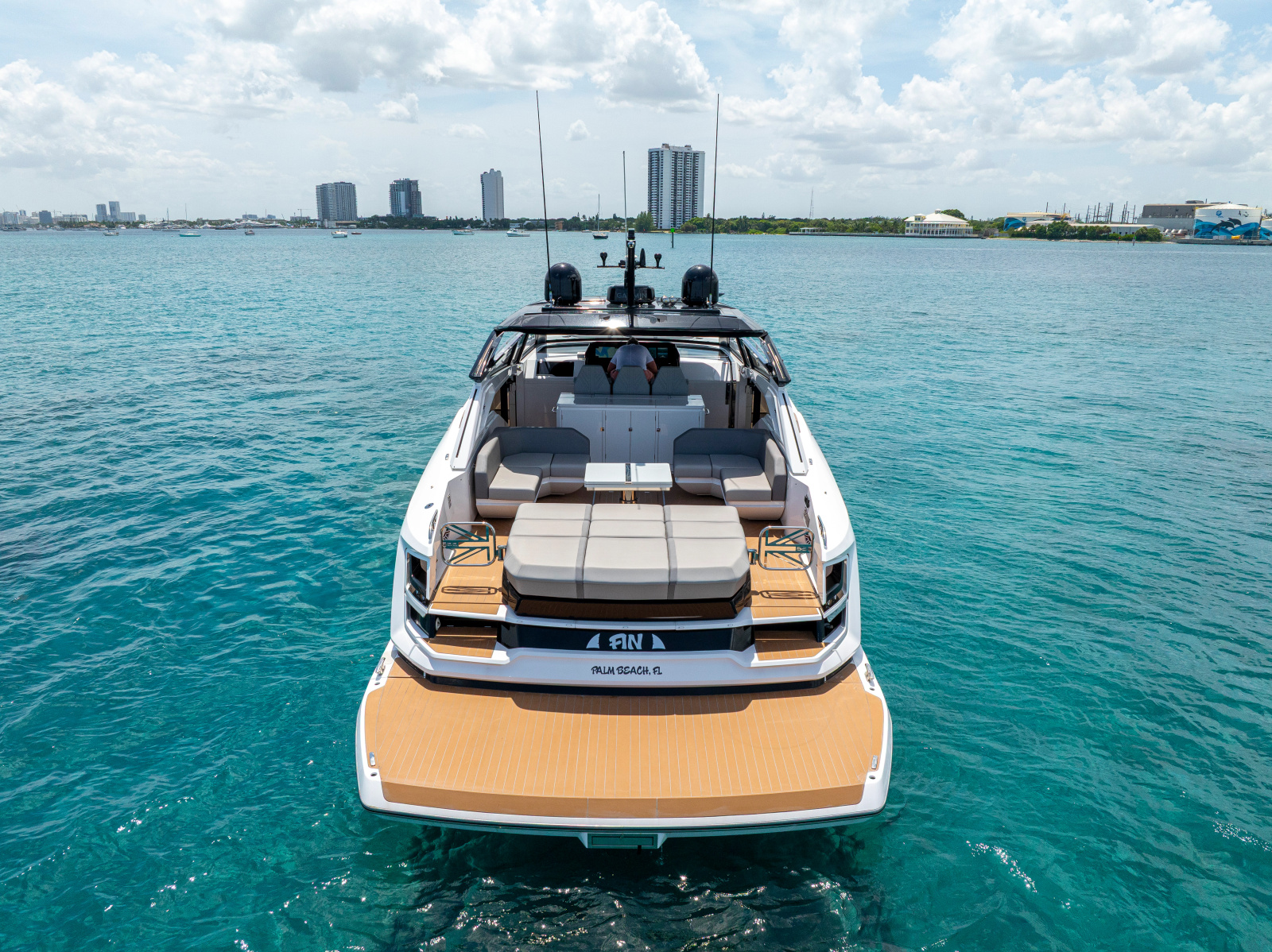 2024 Sunseeker Superhawk 55
