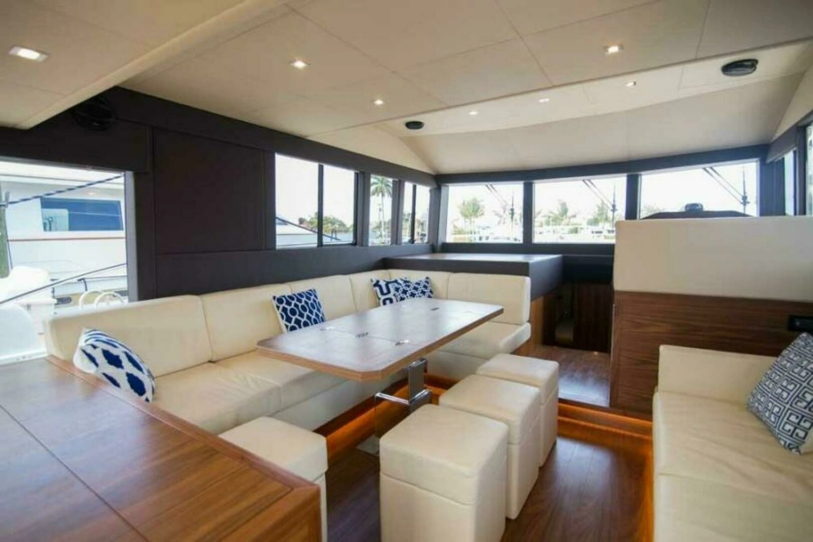 2019 Sundeck Yachts 580 Sport