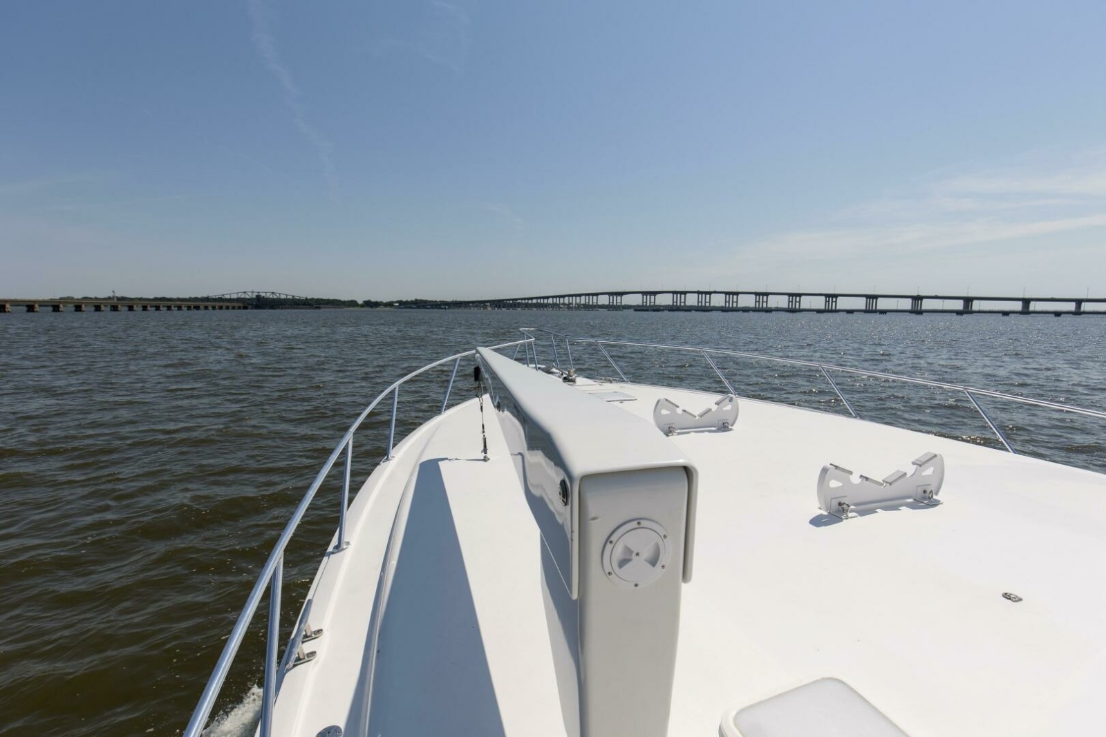 64' 2007 Viking 64 Enclosed Bridge
