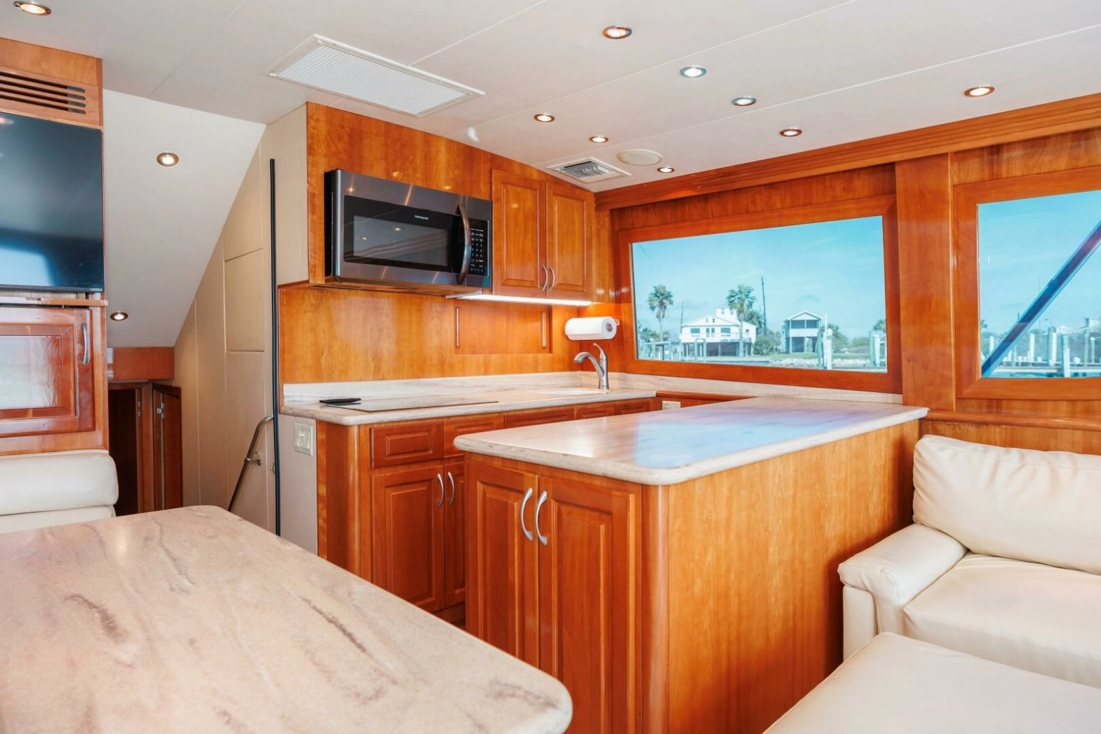 2002 Hatteras 50 Convertible 