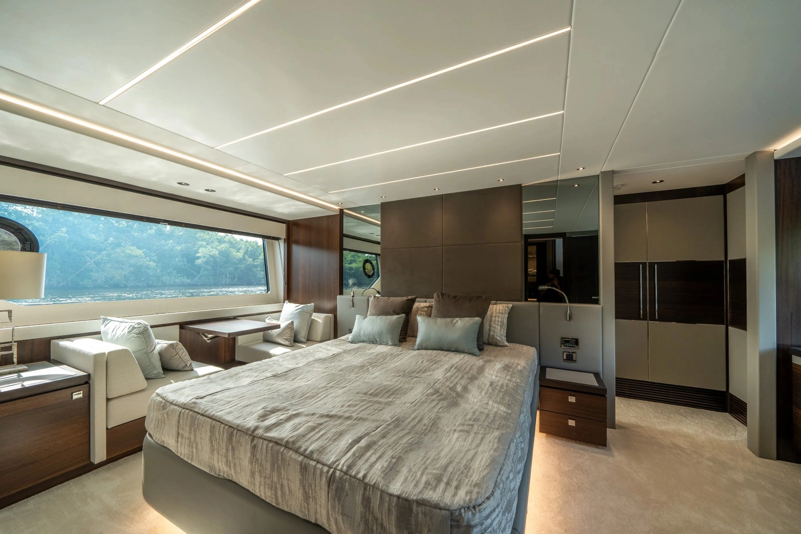 76 YACHT 76ft Sunseeker Yacht For Sale