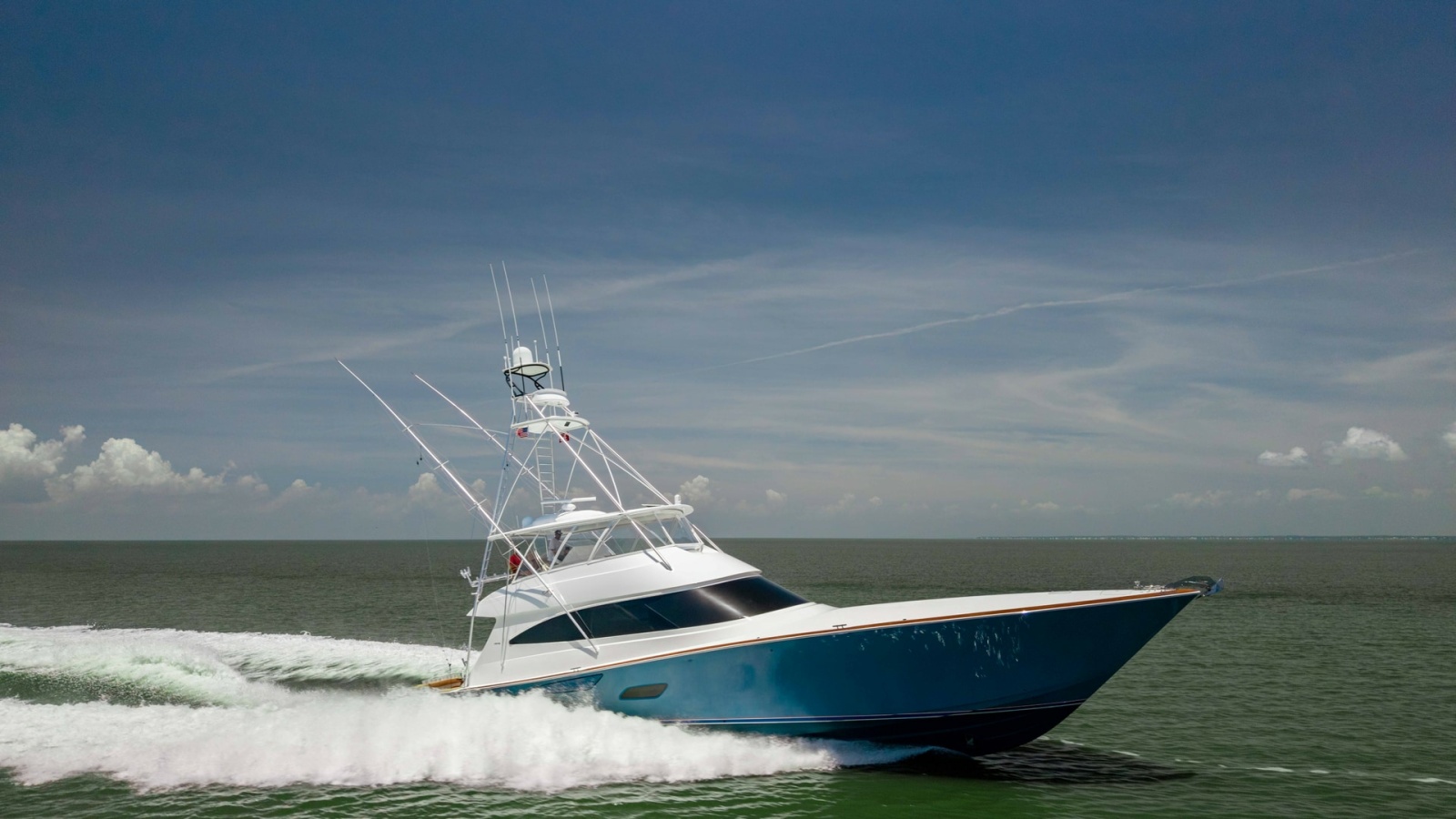 80' 2016 Viking 80 Convertible