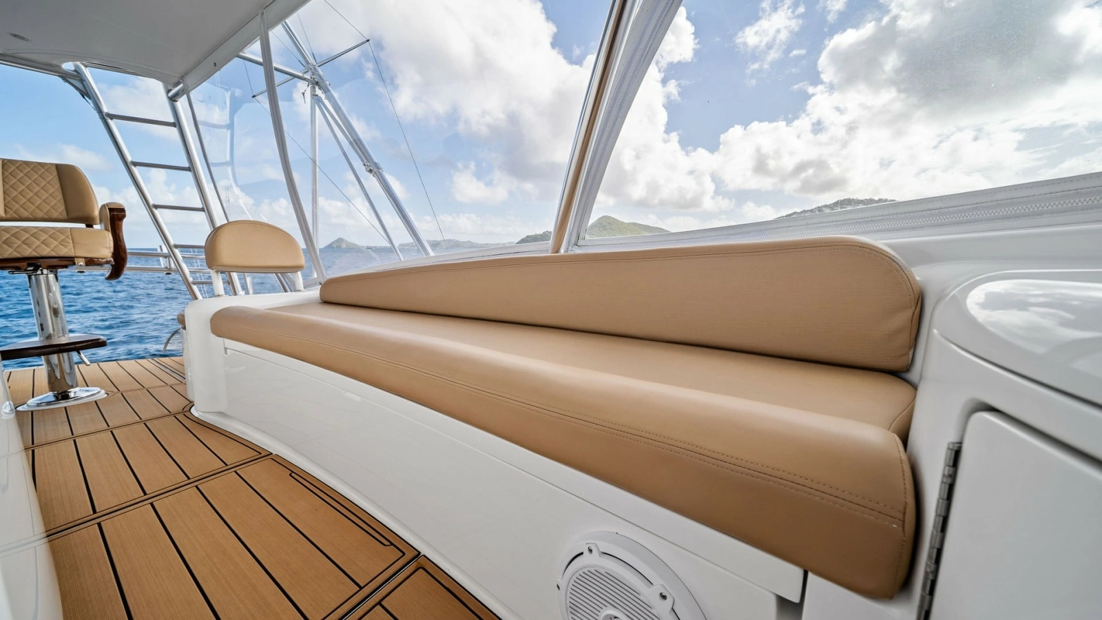 Flybridge Seating Area