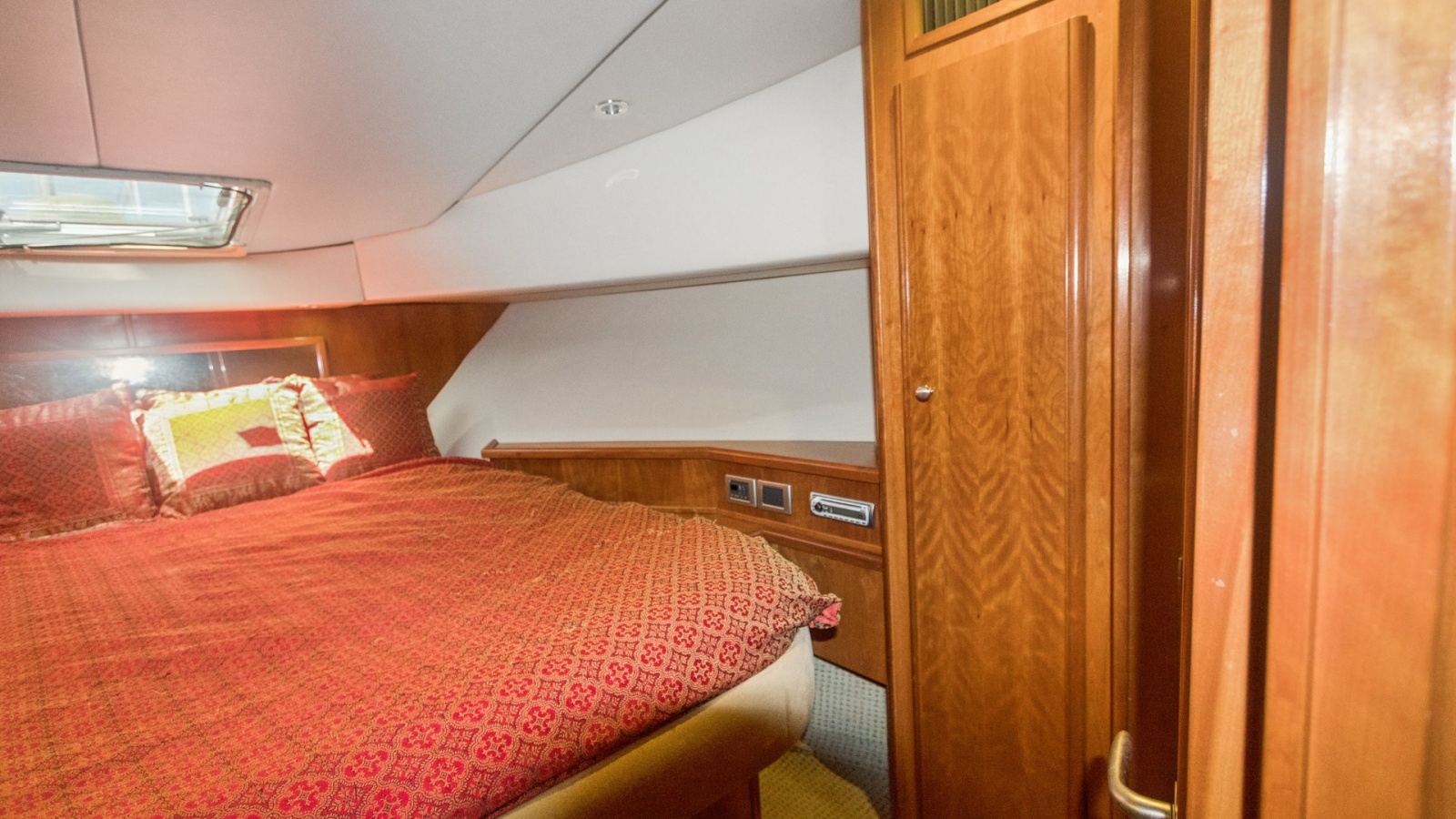 Forward Stateroom with Queen Berth