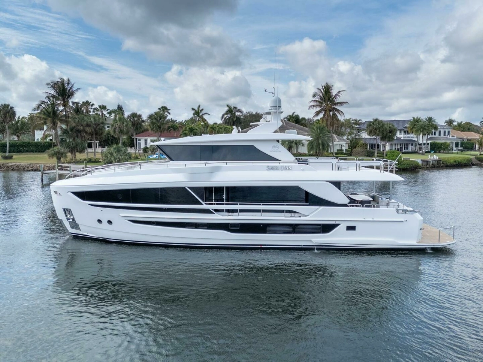 Horizon FD80 SHERI LYNN - Exterior