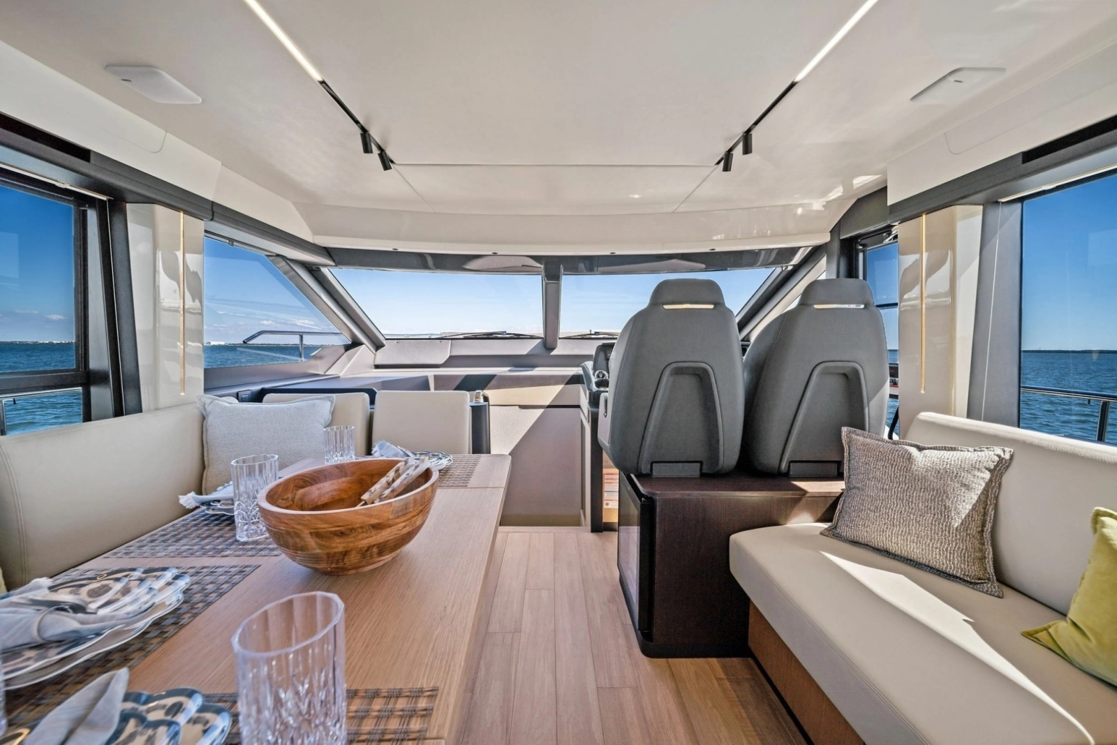 New 2027 56 Absolute Fly 56ft Absolute Yacht For Sale