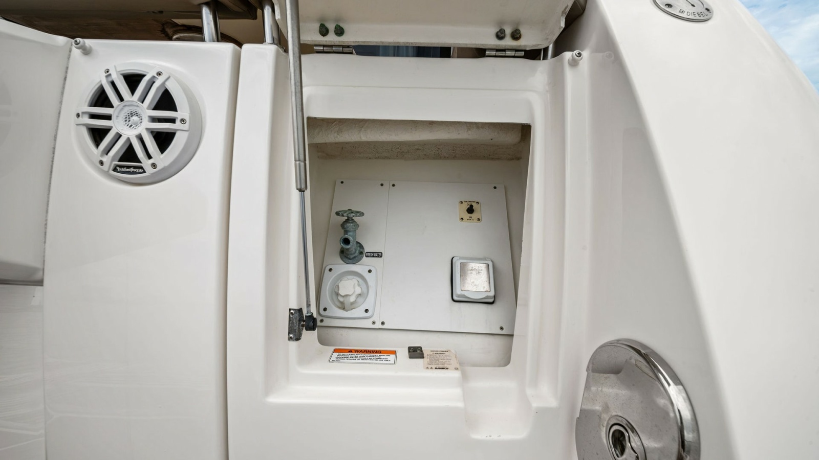Aft Utility Panel Access