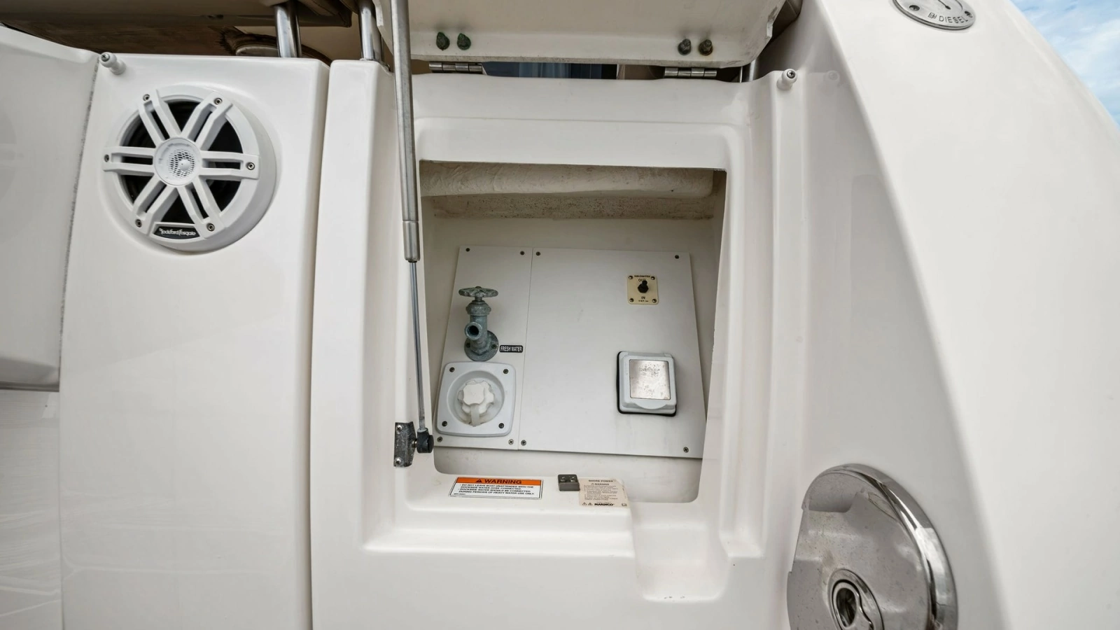 Aft Utility Panel Access