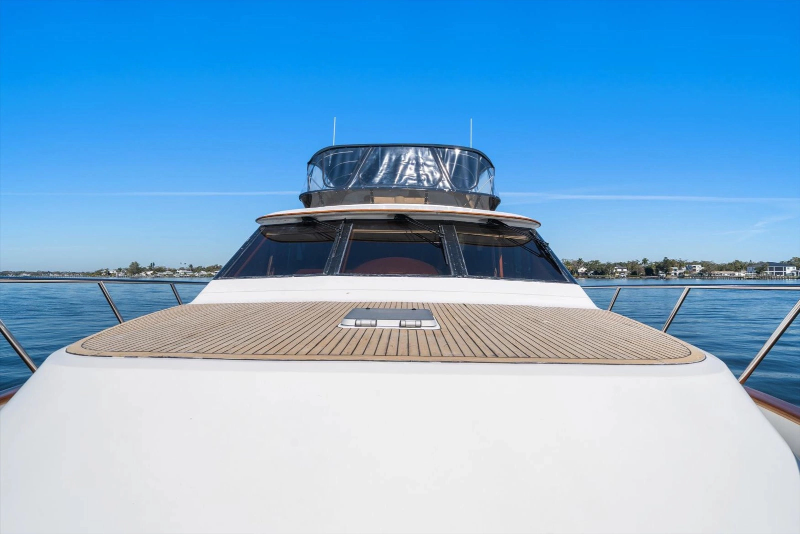 2000 Ocean Alexander Pilot House