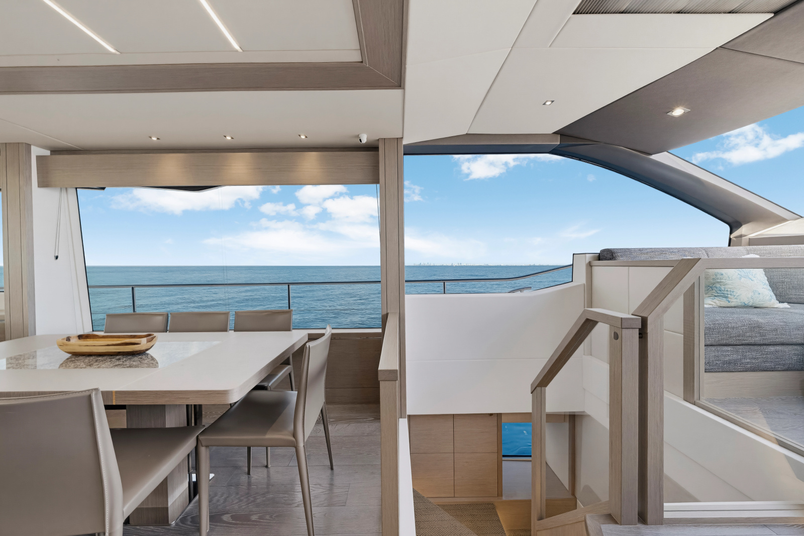2020 Sunseeker 76 Yacht