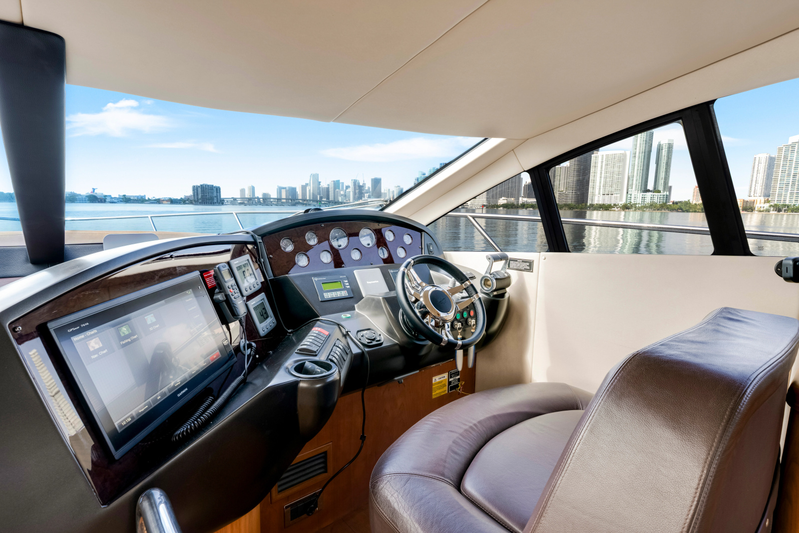 2011 Sunseeker Manhattan 52