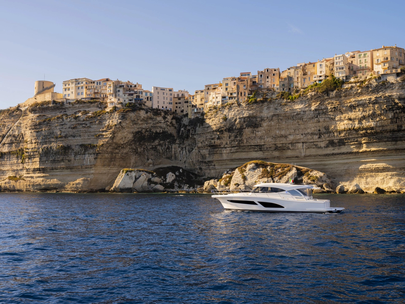 465 SUV 46ft Riviera Yacht For Sale