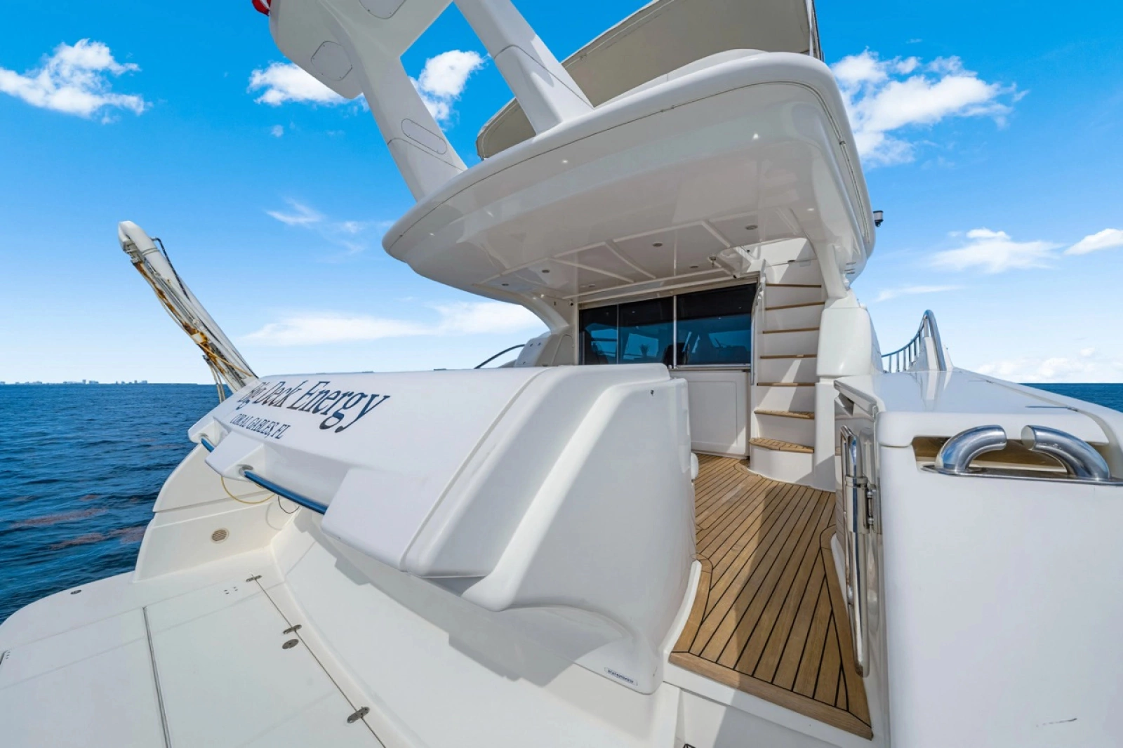 2013 Ferretti Yachts 620 Fly