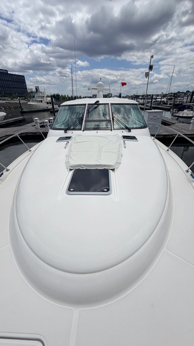 2009 Tiara Yachts 4300 Sovran