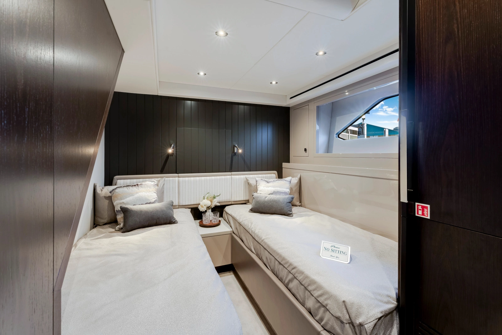 MANHATTAN 68 68ft Sunseeker Yacht For Sale