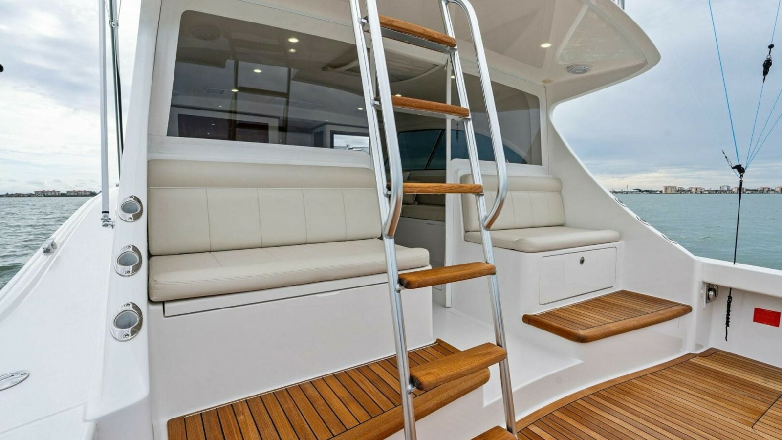 46' 2021 Viking 46 Billfish