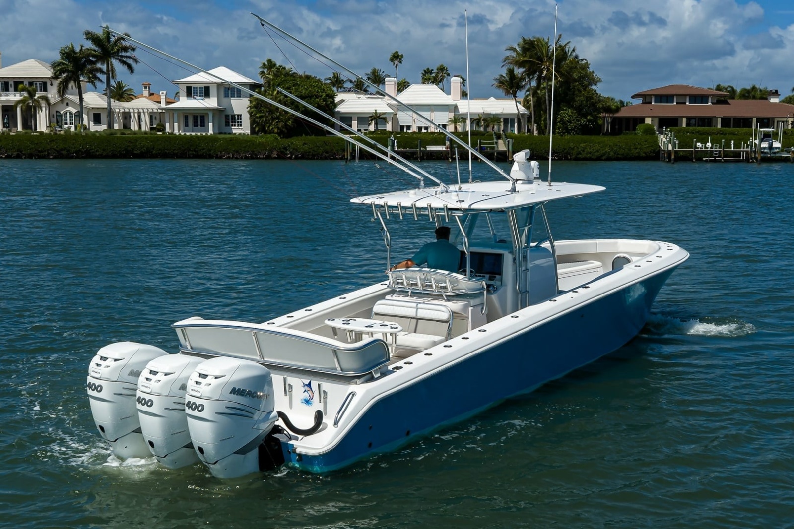 Bahama 41 - Exterior Profile