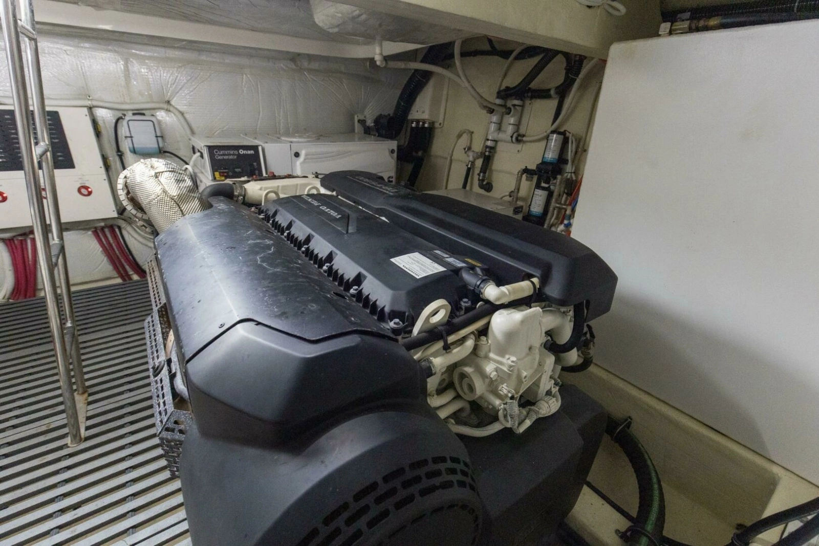 2019 Tiara Yachts C49 Coupe Engine Room (3)