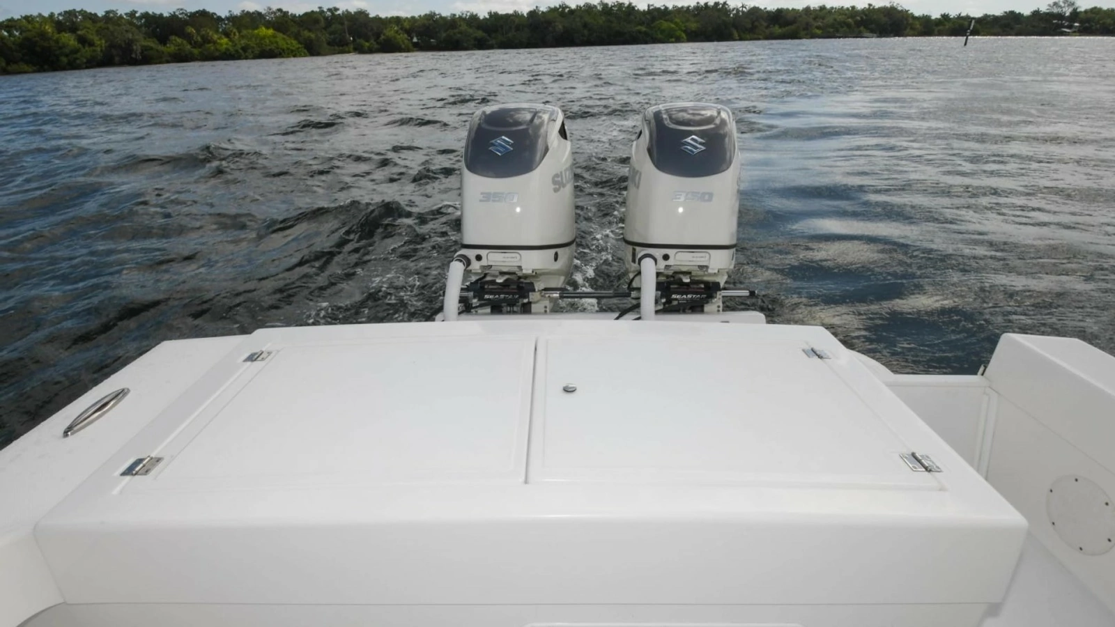 2019 Ocean Master 336 Center Console 
