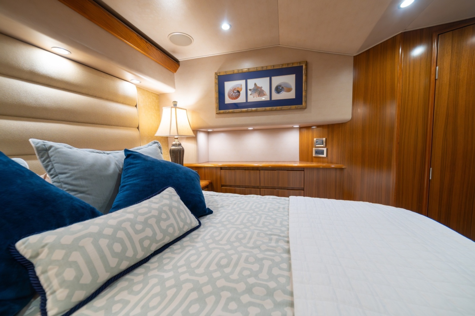 60 Viking Convertible 2012 "Contango"