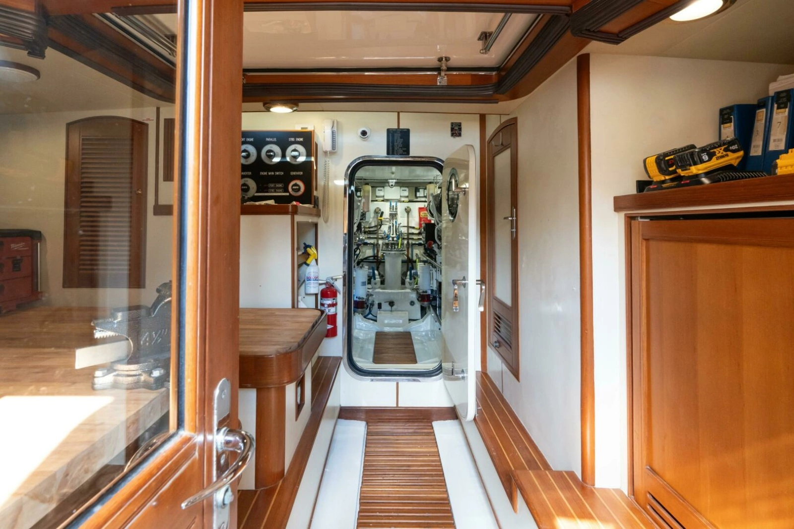 Marlow 72 GRIFFIN - Work Shop