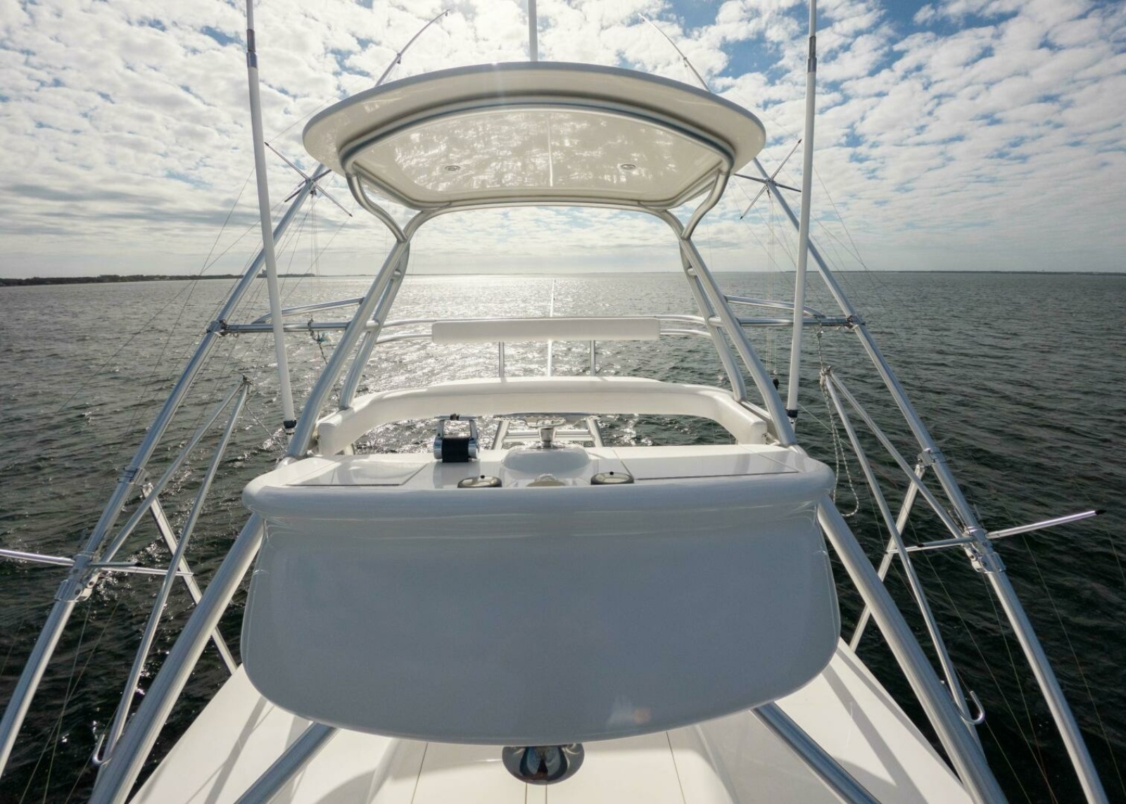 52' 2015 Viking 52 Sport Tower