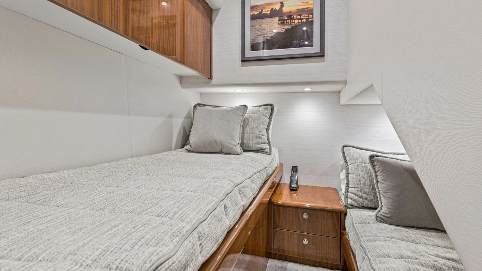 2022 Viking Convertible Cole Play Starboard Stateroom (1)