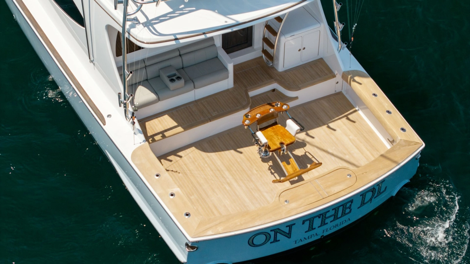 2021 65 Hatteras GT On the DL Cockpit (9)