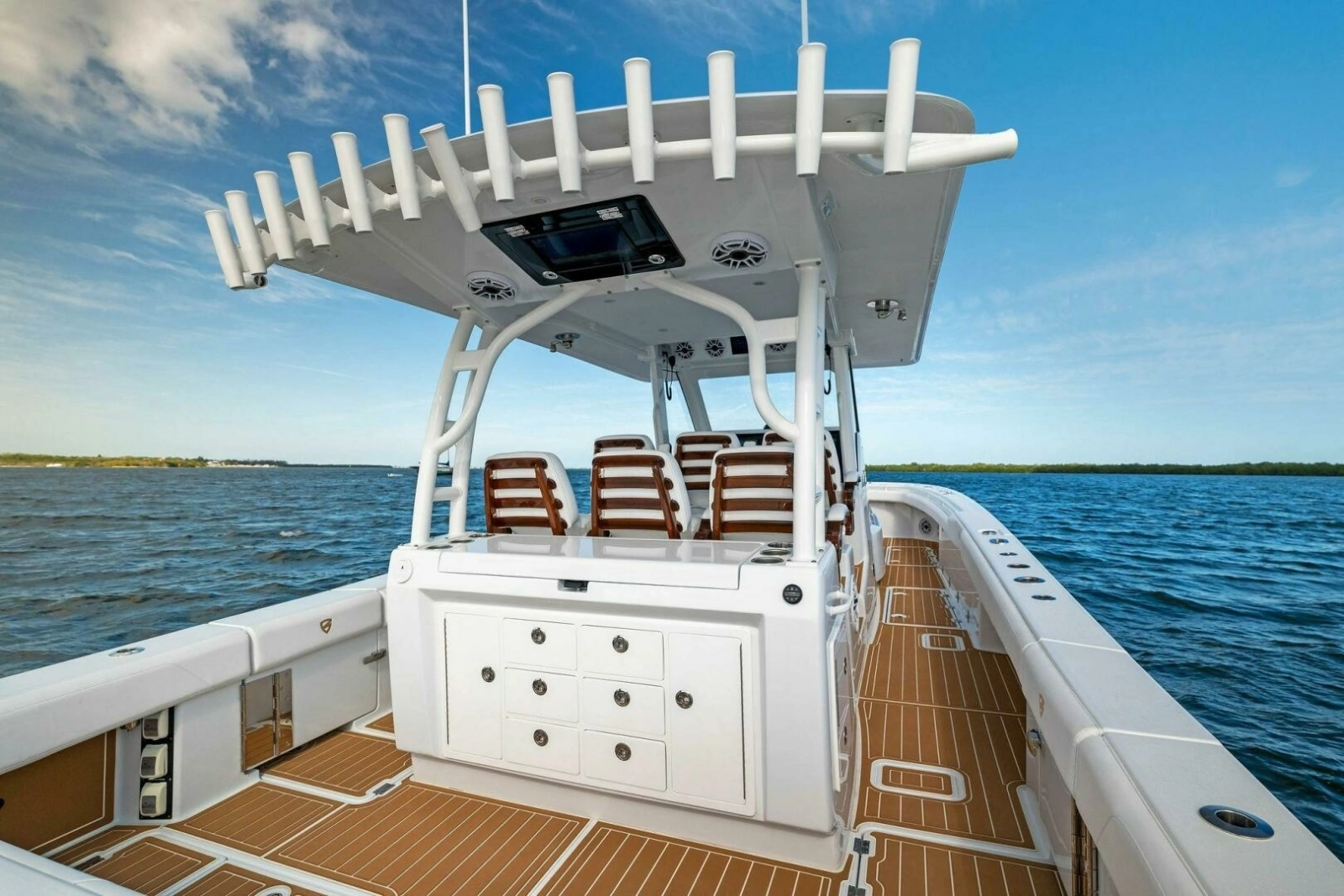 2022 40 Barker Boatworks HPC 