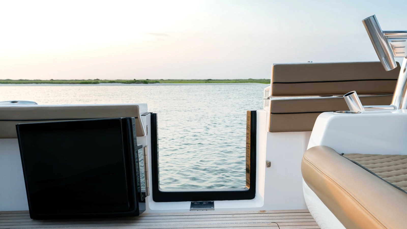 Aft Deck with Swim Platform Access
