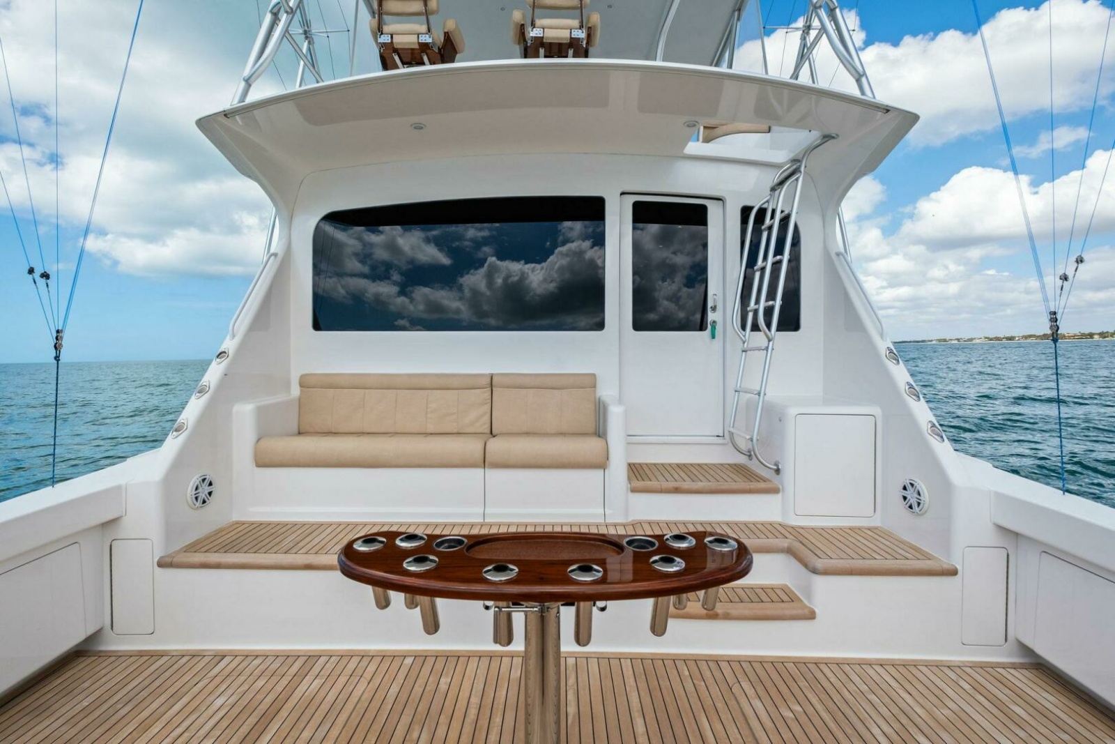 64' 2008 Viking 64 Convertible