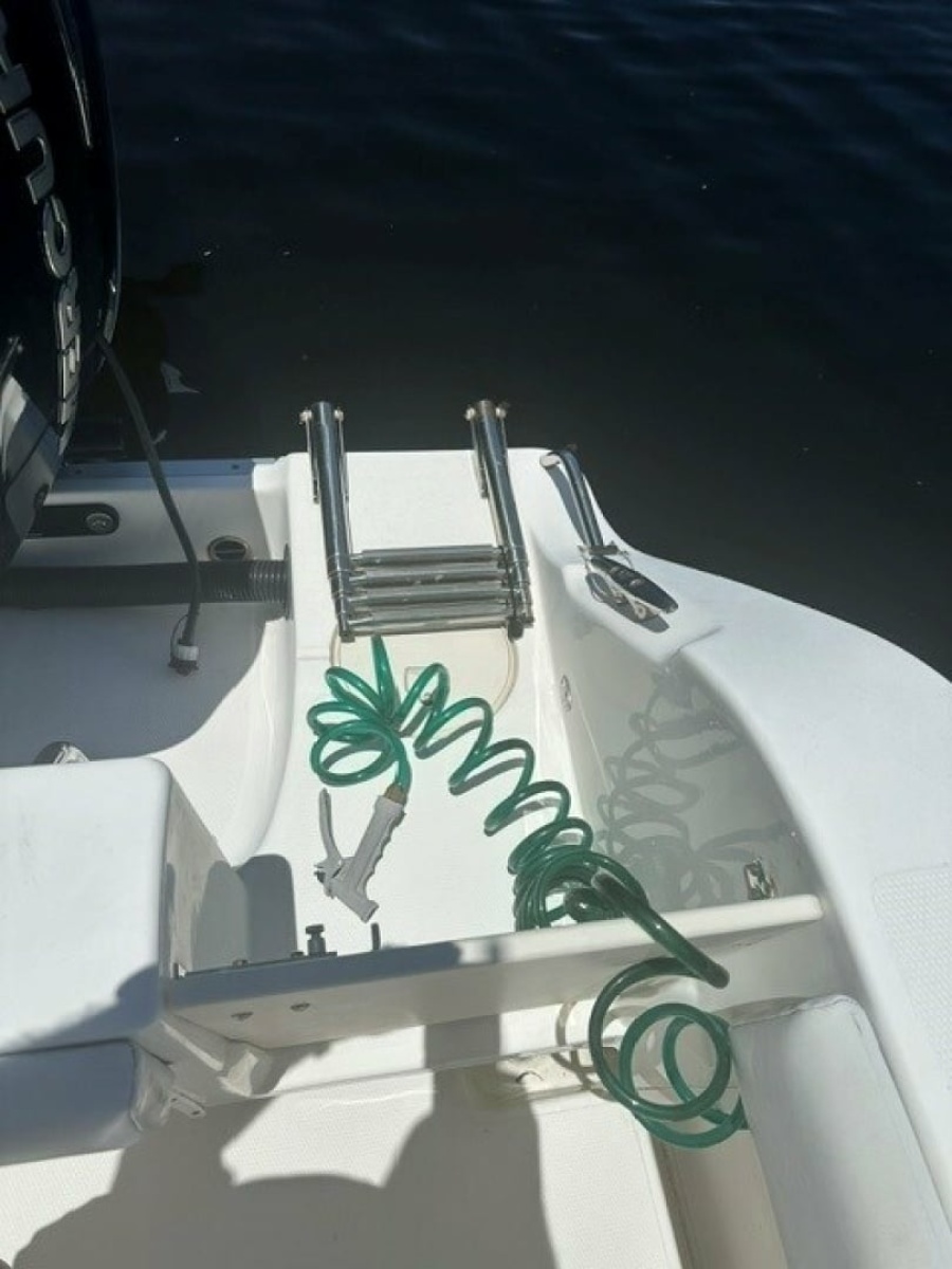 2018 Mako 284