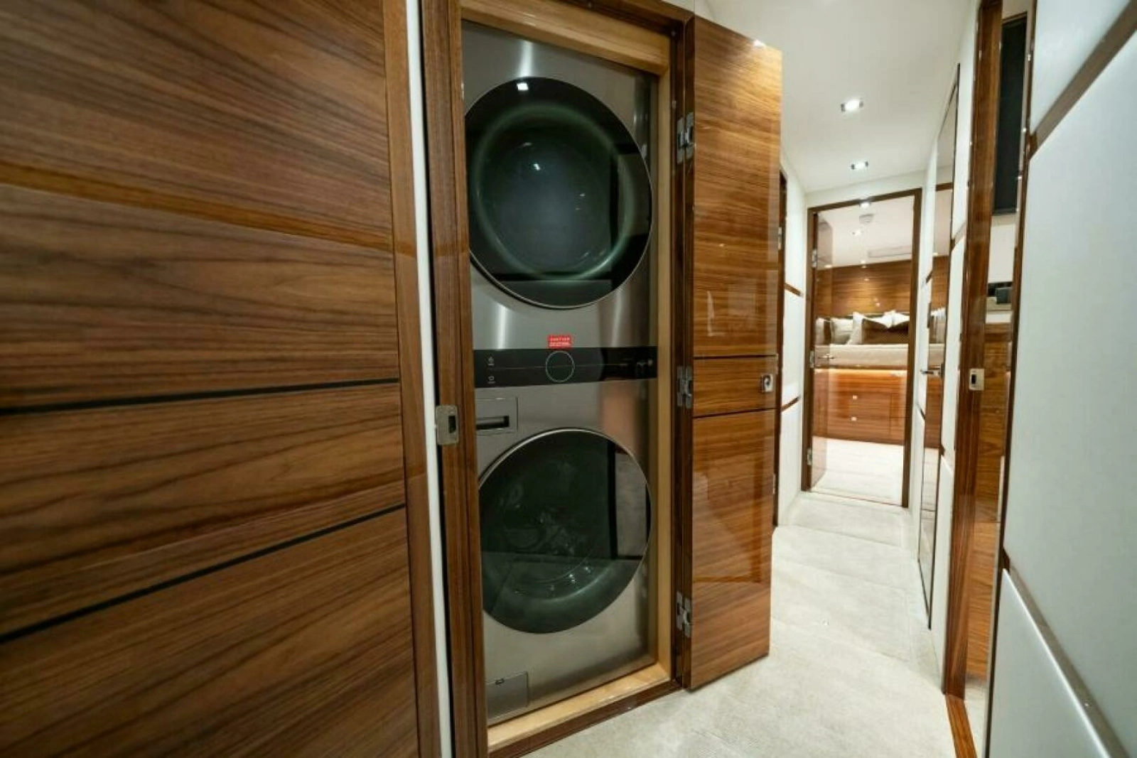 Viking 82 Convertible - Laundry Closet