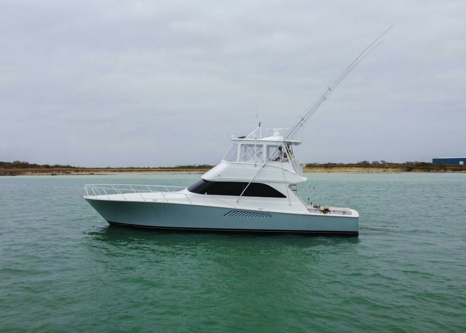 2005 Viking 52 Convertible 