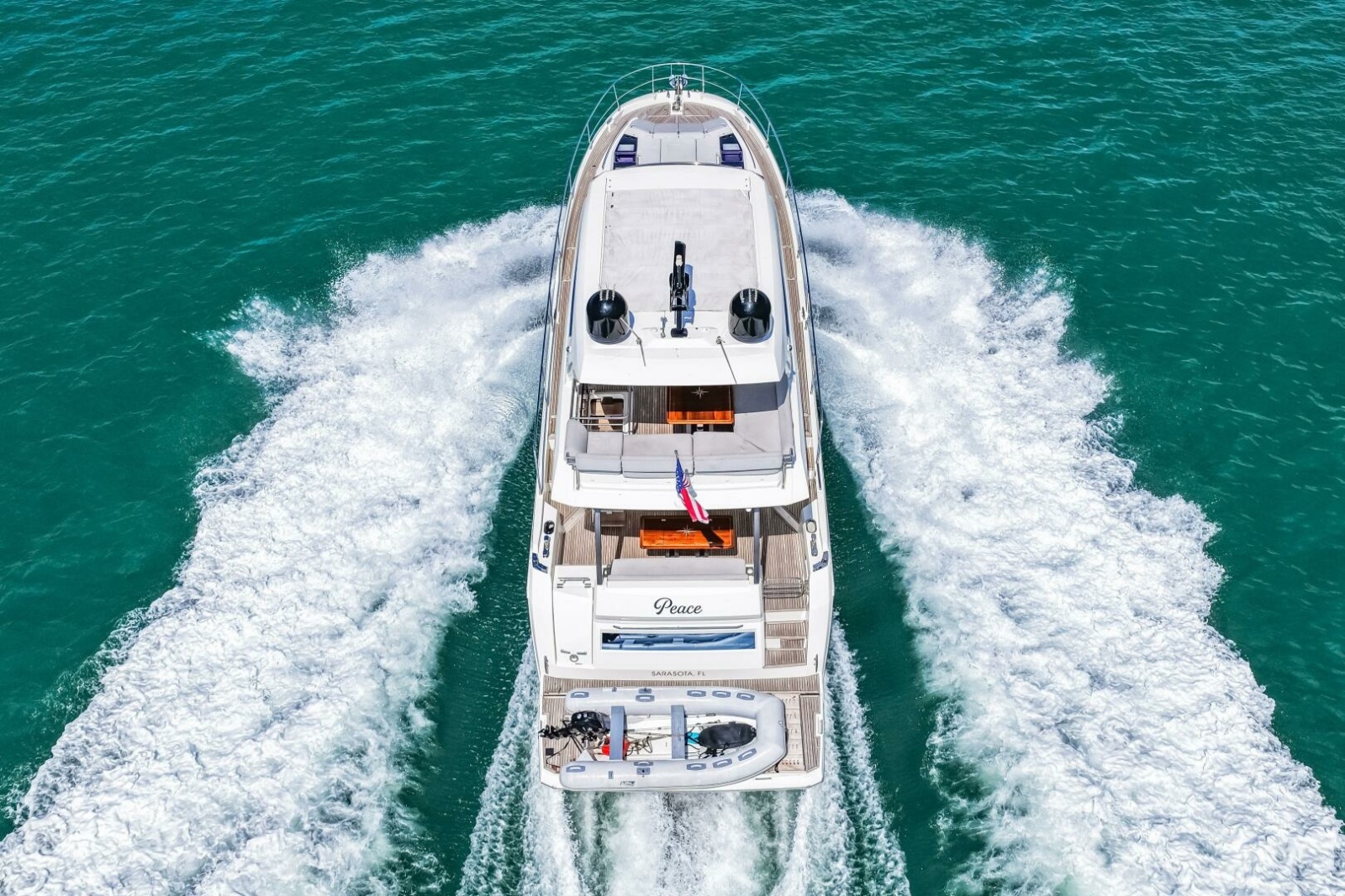 63' 2019 Prestige 630 Flybridge