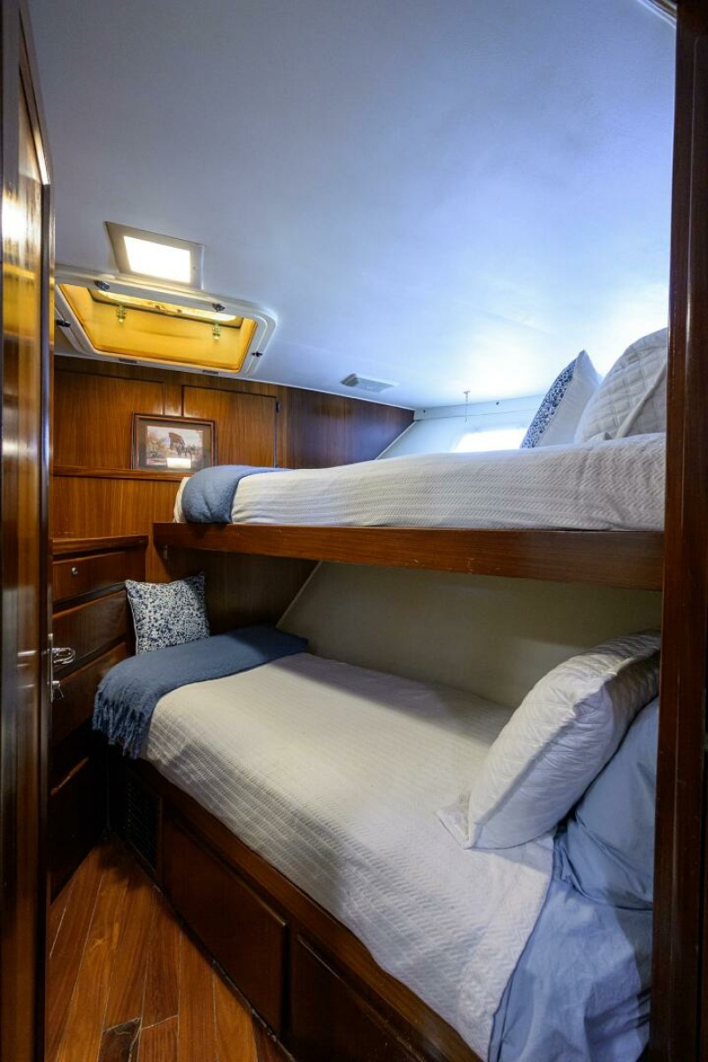 1991 Hatteras 78 Cockpit Motor Yacht