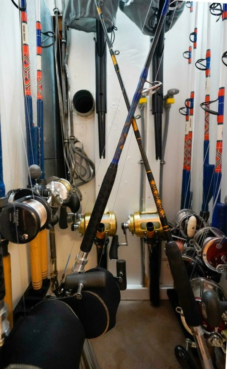 1994 Hatteras 46 Convertible- CHANGE ORDER- Tackle Storage