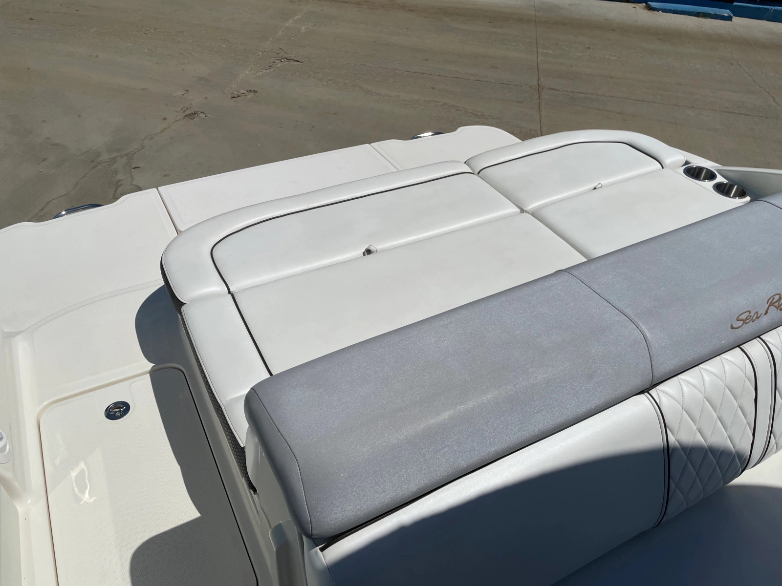 2017 Sea Ray SDX 270