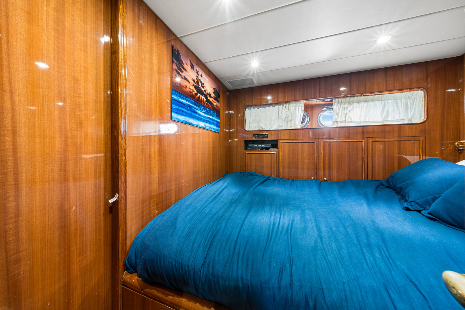 2006 Horizon 82 Skylounge