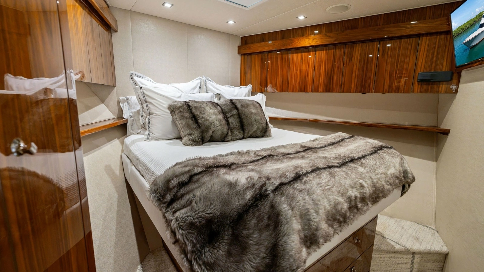 2016 Viking 80 Enclosed Bridge- FRIGATE-FWD Stateroom