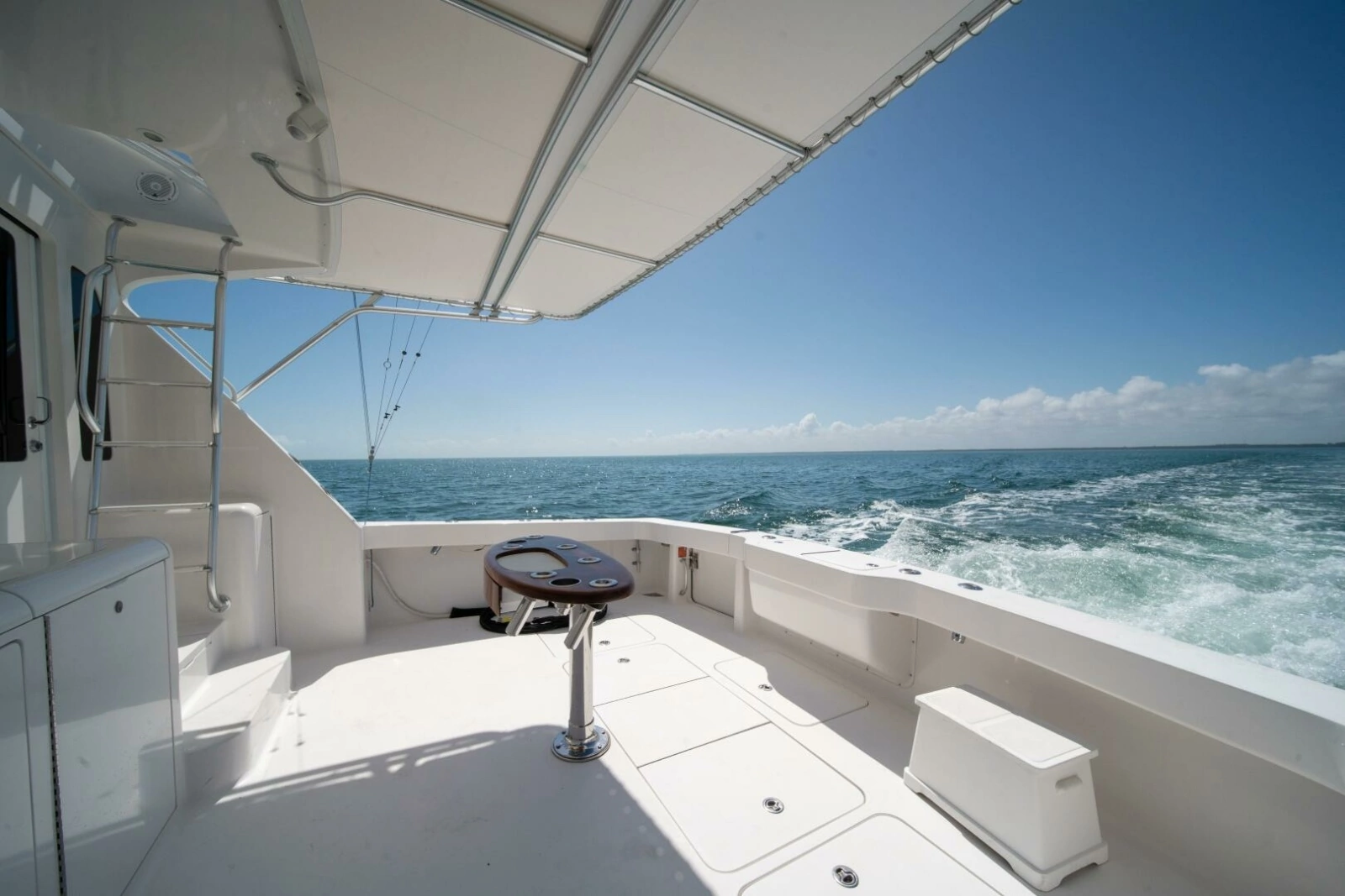 2006 Viking 52 Convertible
