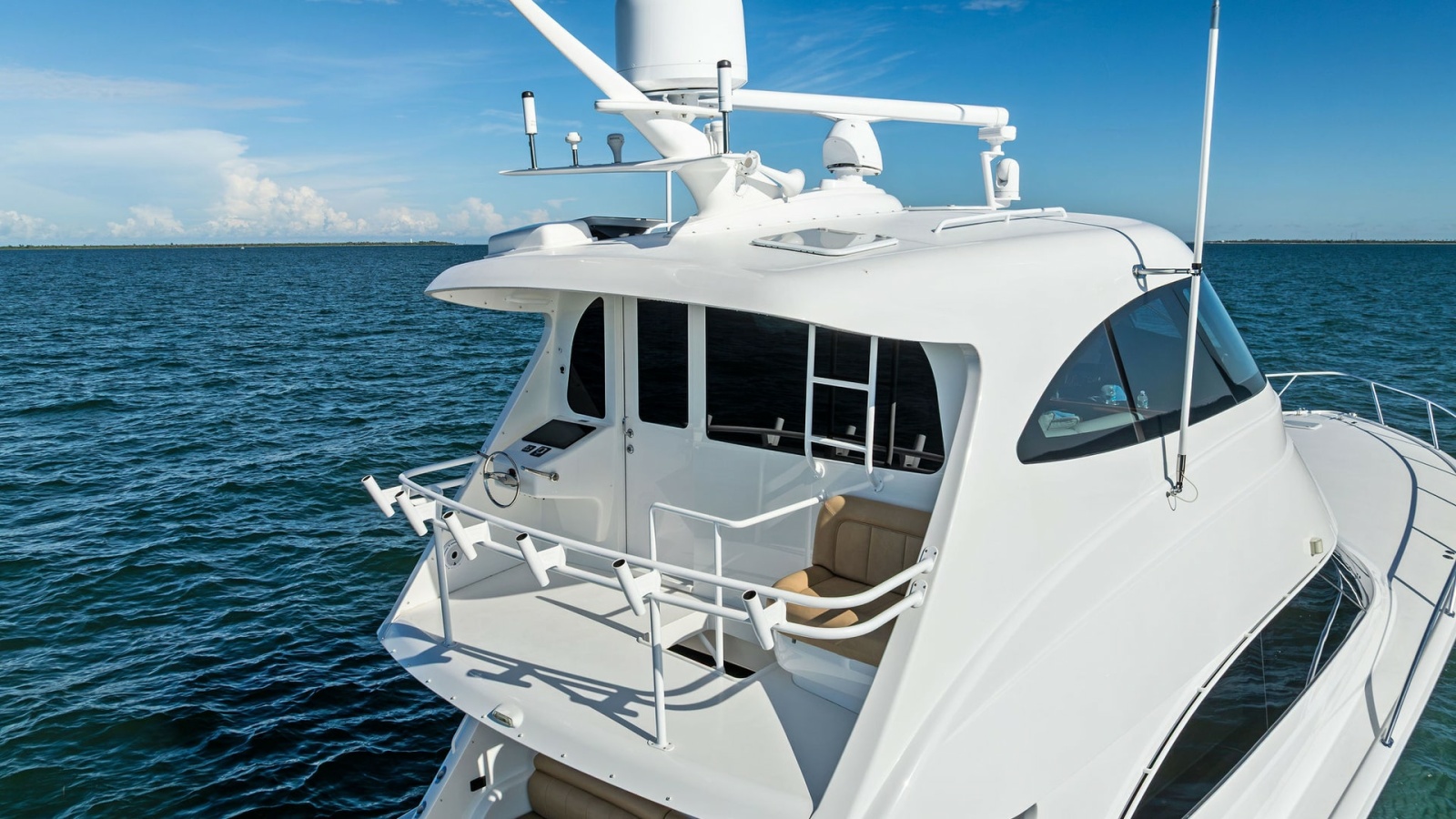 Enclosed Bridge and Upper Deck View