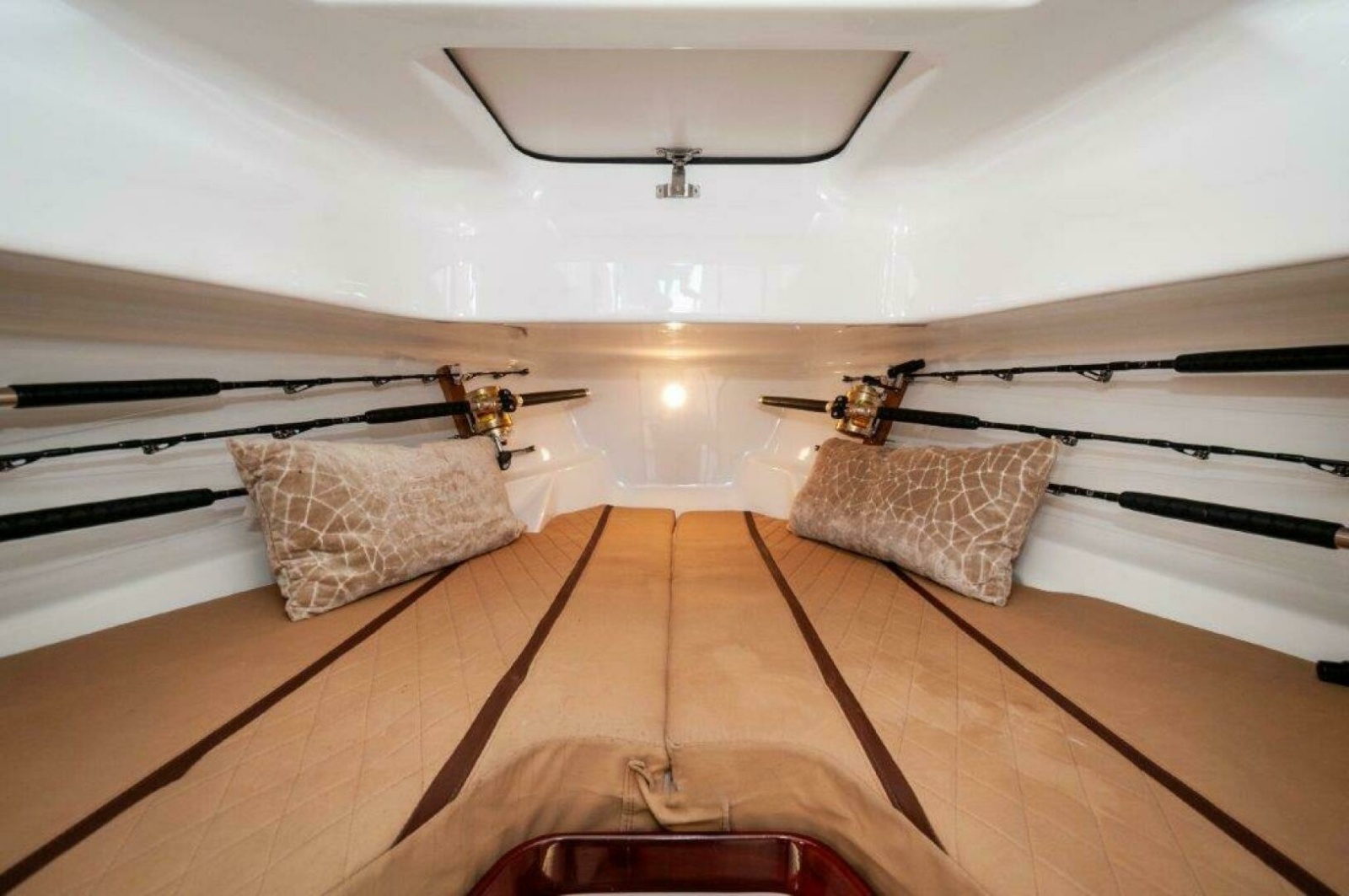 2024 Maverick Yachts Costa Rica 36 Walkaround- GAME ON- Berth