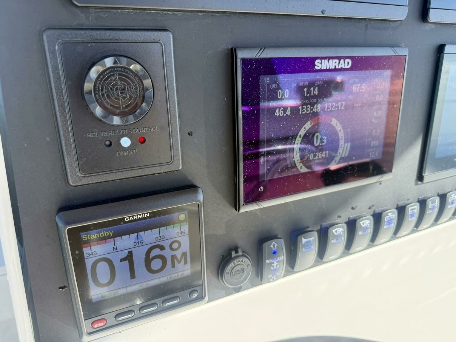 29' 2006 Regulator 29 FS