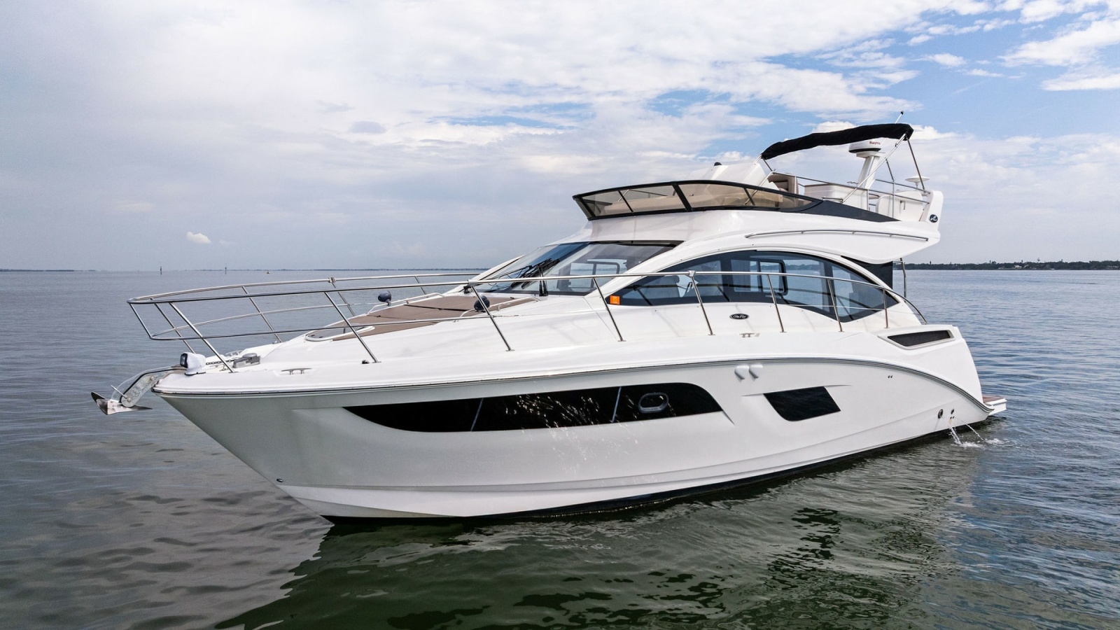 Starboard Exterior View of Flybridge