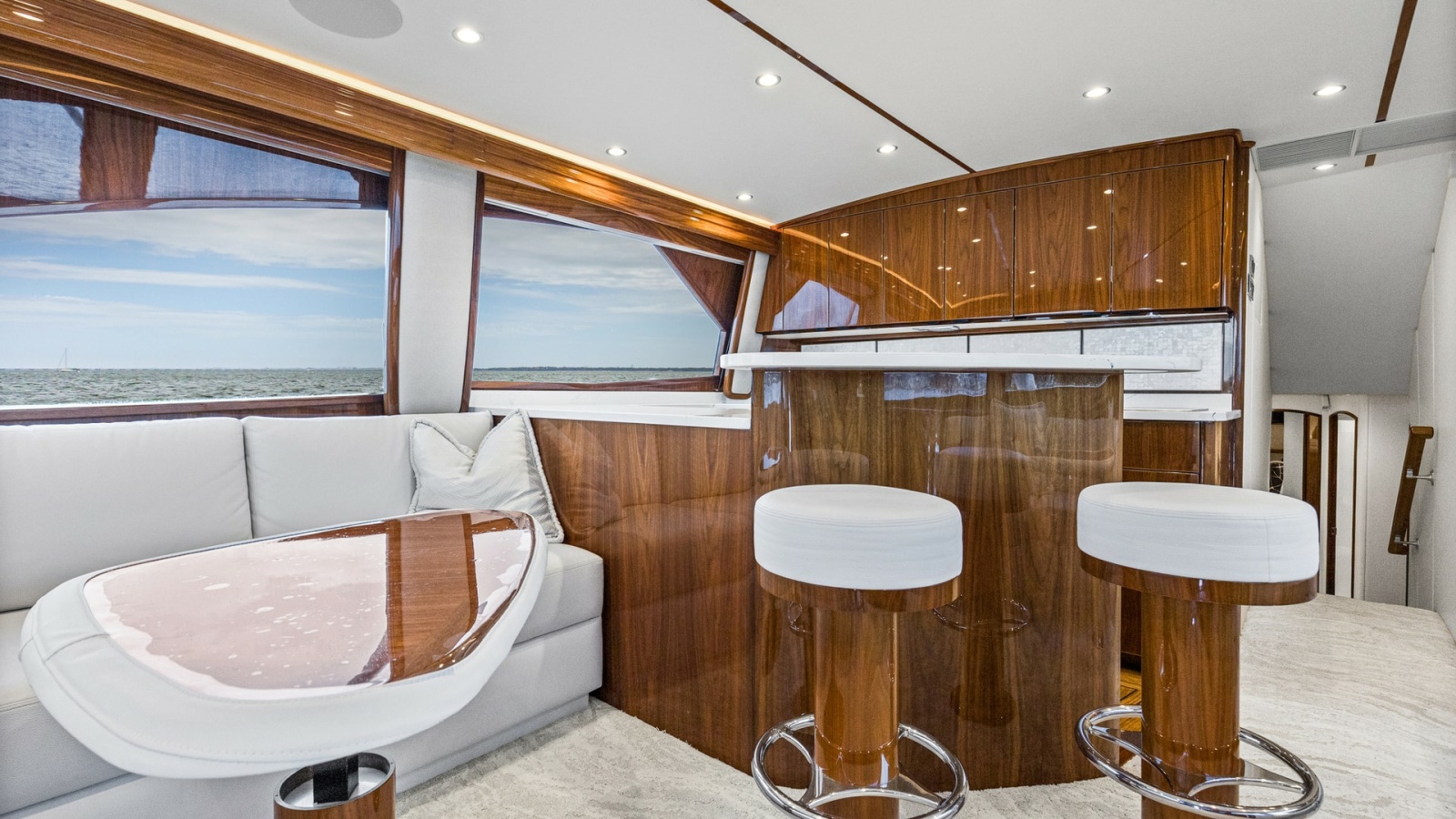 2022 Viking Convertible Cole Play Salon (6)