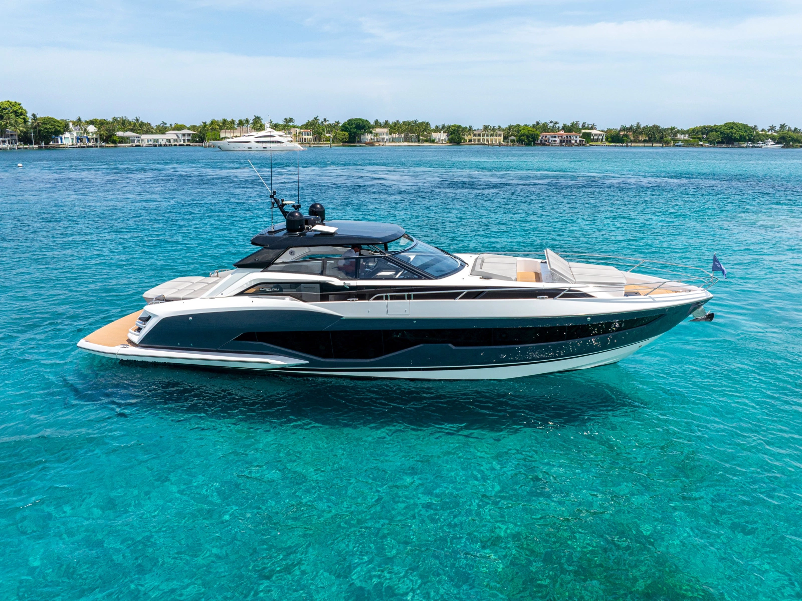 2024 Sunseeker Superhawk 55